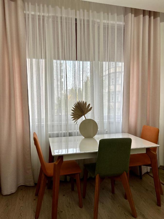 City Center Apartment 1 Кишинів Екстер'єр фото