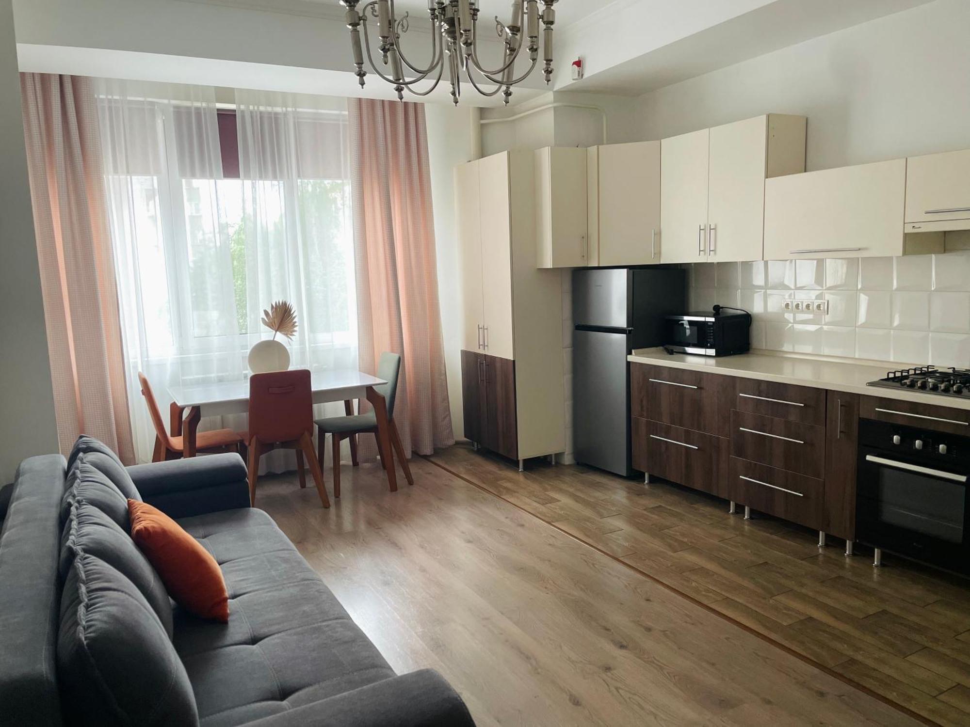 City Center Apartment 1 Кишинів Екстер'єр фото